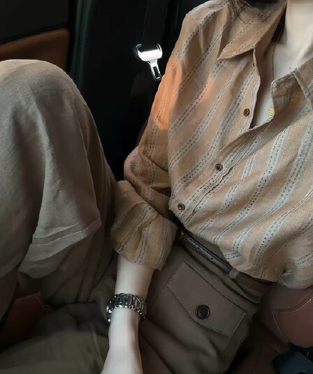 한 부서 미니멀리즘 느긋한 바람 긴팔 여성 셔츠 2026 가을 새로운 디자인 센스 루즈핏 다용도 패션 맨위 트렌디