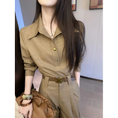 批发PINKEEN咖色老钱风polo领套头衬<b class='q'>衫</b>女秋季2026新百搭气质长袖上衣