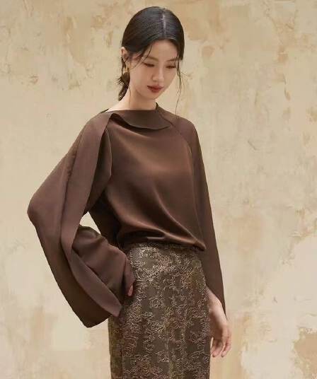 작은 대중 디자인 센스 프랑스식 우아함 도루 가을 센스 심지어 칼라 긴팔 여성 셔츠 2026 가을 새로운 품격 맨위 트렌디