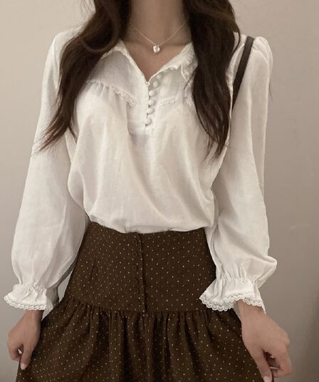 가을 레이스 레이스 베이비 칼라 화이트 여성 셔츠 새로운 루즈핏 인사이드 가져 가라. 자카드 디자인 센스 셔츠 긴팔 맨위