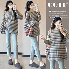 批发实拍~新款孕妇装设计感条纹长袖T恤<b class='q'>秋</b>季宽松中长款慵懒风上衣