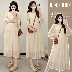 批发实拍~新款孕妇装春<b class='q'>秋</b>韩版简约时尚宽松显瘦大码刺绣连衣裙中长款