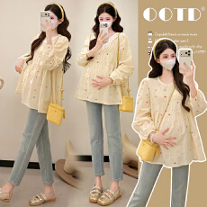 批发实拍—孕妇装春<b class='q'>秋</b>长袖时尚刺绣韩版圆领百搭减龄娃娃衫孕妇上衣