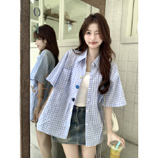 批发美式趣味纽扣<b class='q'>格子衬衫</b>女2025年夏季新款宽松休闲五分袖设计感上衣