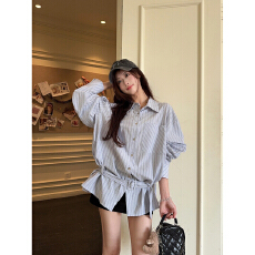 批发实拍 韩系蓝色<b class='q'>衬衫</b>女春夏法式上衣高级独特别致长袖宽松条纹<b class='q'>衬衣</b>