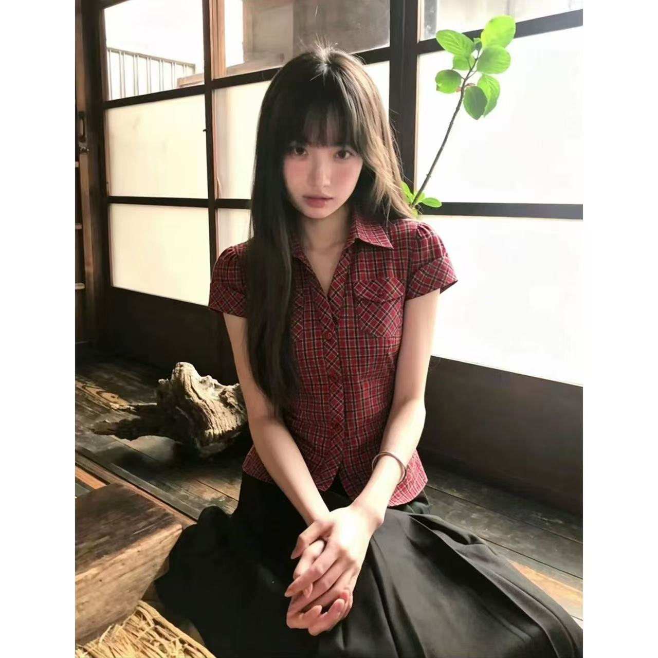 한 부서 레트로 빨간색 체크무늬 POLO 칼라 긍정적 인 어깨 반팔 여성 셔츠 여름 고유 한 아름다운 몸매 가꾸기 슬림해 보이는 맨위