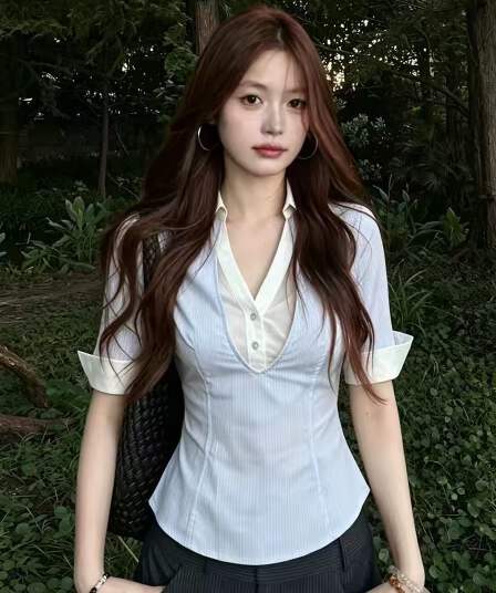 한 부서 페이크 레이어드 반팔 여성 셔츠 여름 착용 가져 가라. V넥 셔츠 허리 수축 슬림해 보이는 고급 센스 품격 맨위 트렌디