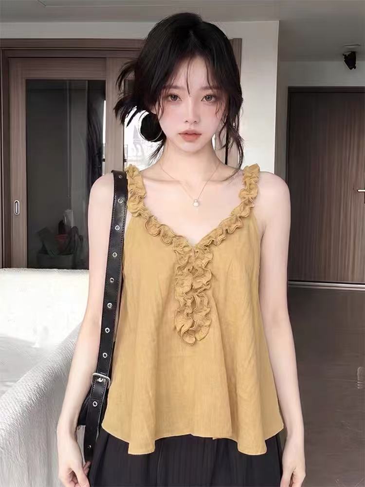 디자인 센스 프릴 민소매 조끼 여성 여름 분위기 센스 V넥 슬립 루즈핏 슬림해 보이는 연령 감소 다용도 맨위