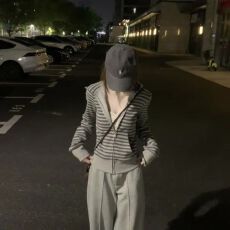 批发【华棉复牛奶丝】韩系早秋宽松<b class='q'>条纹</b>连帽卫衣女装休闲慵懒开<b class='q'>衫</b>外套