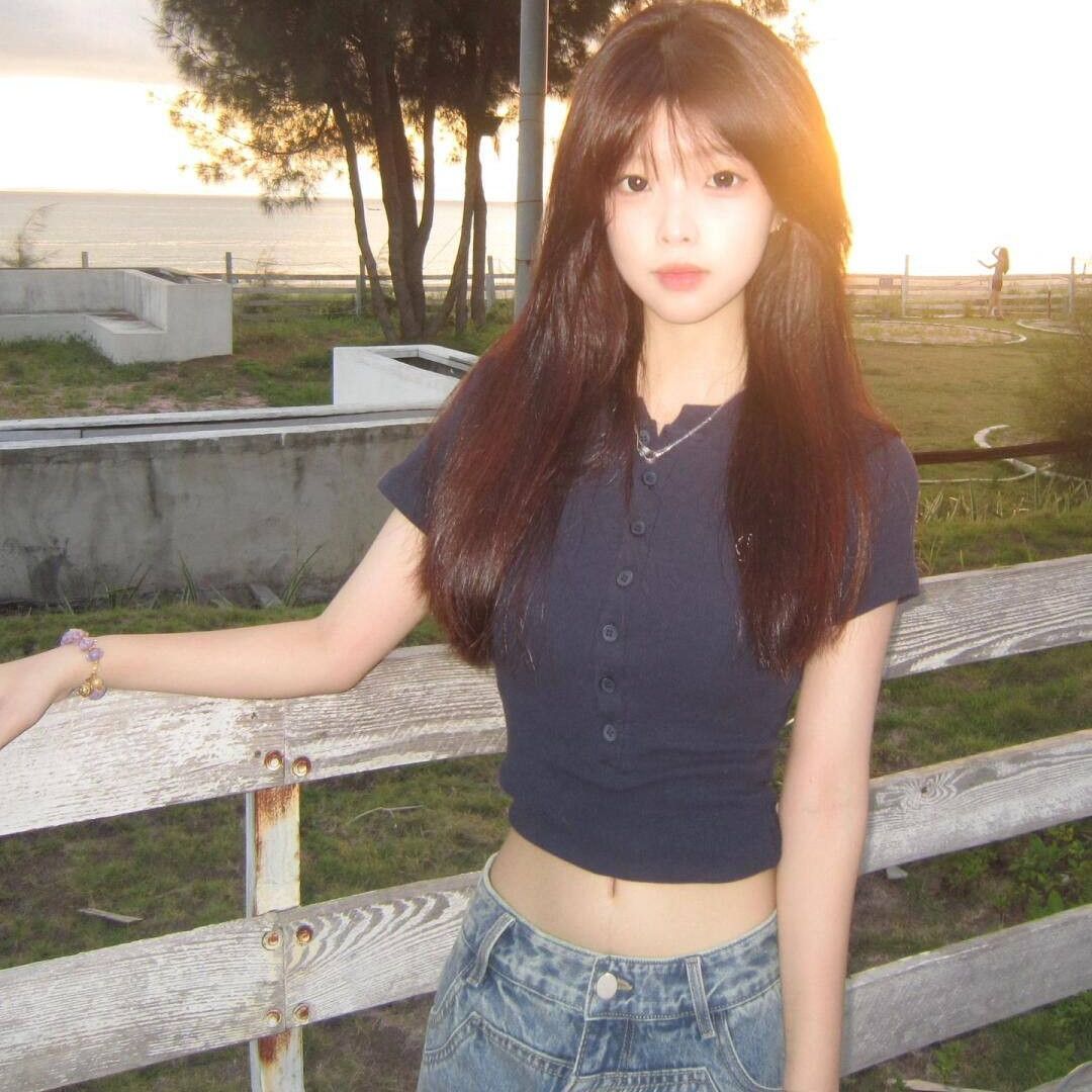 40 1 1 순면 아메리칸 타이트 단추 반 개방 칼라 반팔 티셔츠 여성 의류 몸매 가꾸기 슬림해 보이는 핫걸 자수