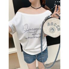 批发官图 220克40支1×1酷丝棉 设计感露肩女辣妹印花斜肩T恤