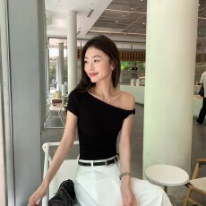 批发40支1*1纯棉 辣妹性感短袖露肩T恤女装夏季设计感斜肩<b class='q'>短款</b>上衣