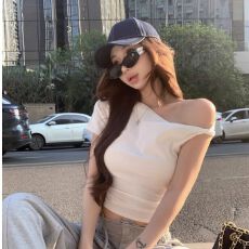 批发40支1*1纯棉 辣妹性感短袖露肩T恤女装夏季设计感斜肩<b class='q'>短款</b>上衣