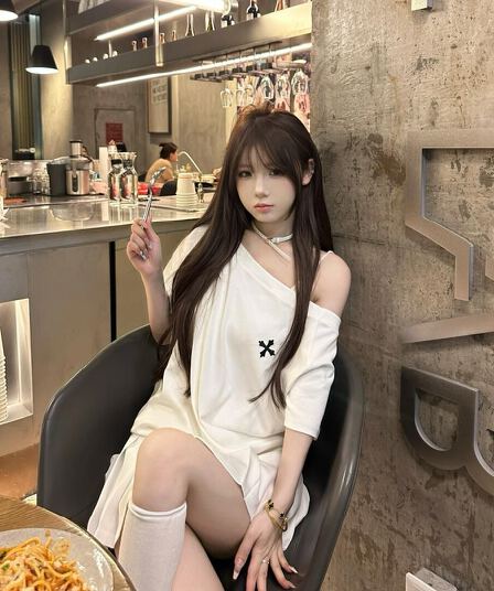 40 오스트리아 세대 서울 92 면 8 암모니아 Lun 220 그램 비스듬한 어깨 오프숄더 티셔츠 새로운 프린트 맨위