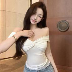 莫代尔随心裁1*1 260g 一字肩扭结短袖T恤女夏季设计感