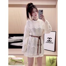批发气质镂空钩花宽松一字肩慵懒风毛衣连衣裙女配腰带