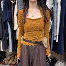 批发十三行2025秋冬新款法式风方领修身显瘦磨毛<b class='q'>蕾丝</b>刺绣打底衫上衣女