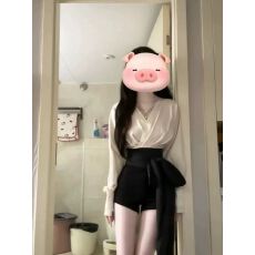 批发2026春秋新款欧货轻奢高级感炸街减龄百搭宽松<b class='q'>衬衫</b>黑色短<b class='q'>裤</b>两件套