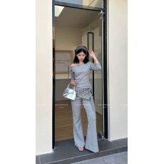 批发假两件格子斜肩春辣妹一字肩上衣打底衫内搭绝美衬衫喇叭裤两件套