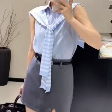 批发2026夏季新款韩版百搭无袖Polo领衬衫针织<b class='q'>条纹</b>披肩开叉半身裙套装