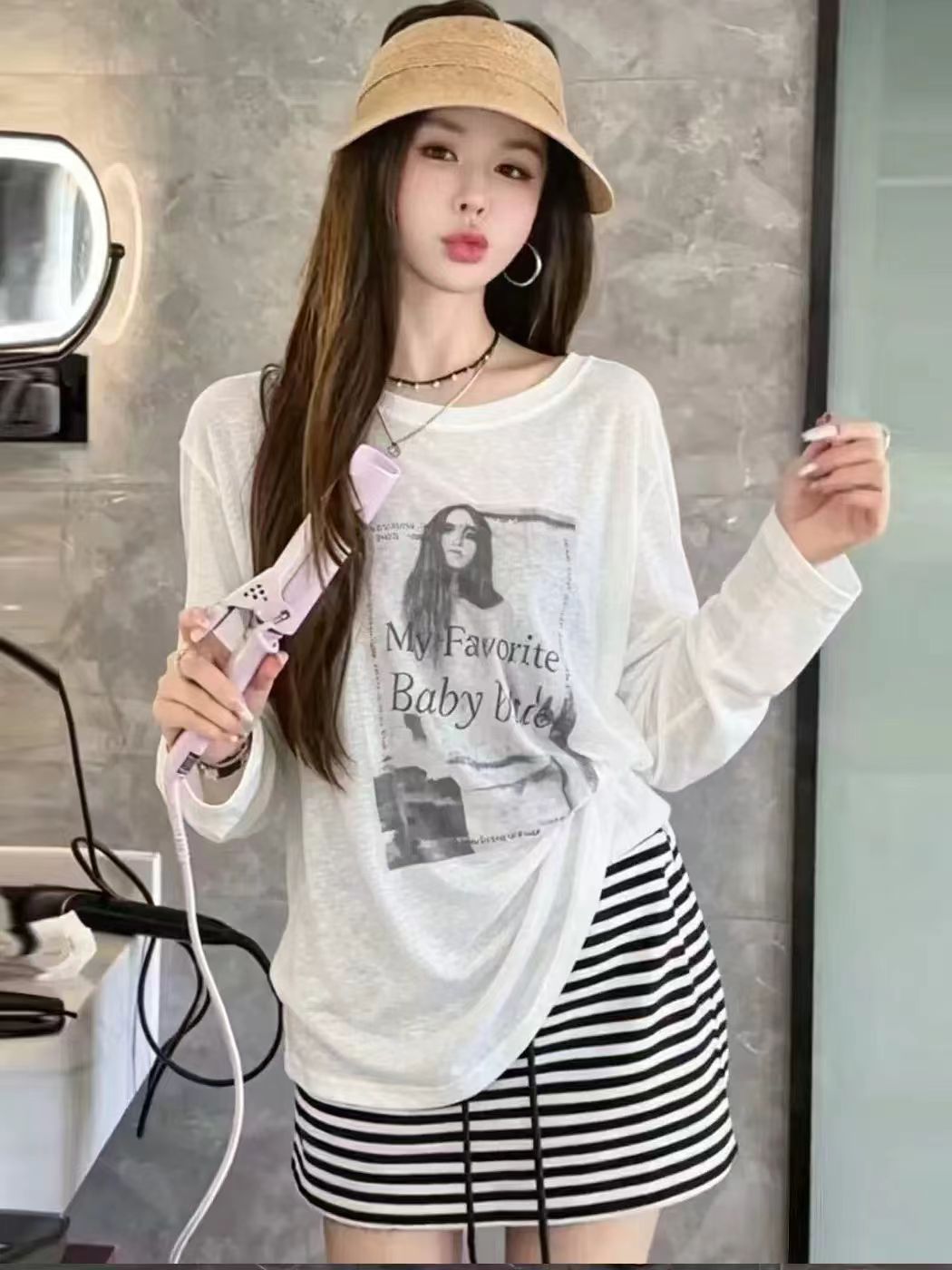 한 부서 캐주얼 느긋한 바람 루즈핏 긴팔 프린트 오프숄더 티셔츠 하이웨이스트 스트라이프 쇼트 스타일 반신 스커트 투피스 세트
