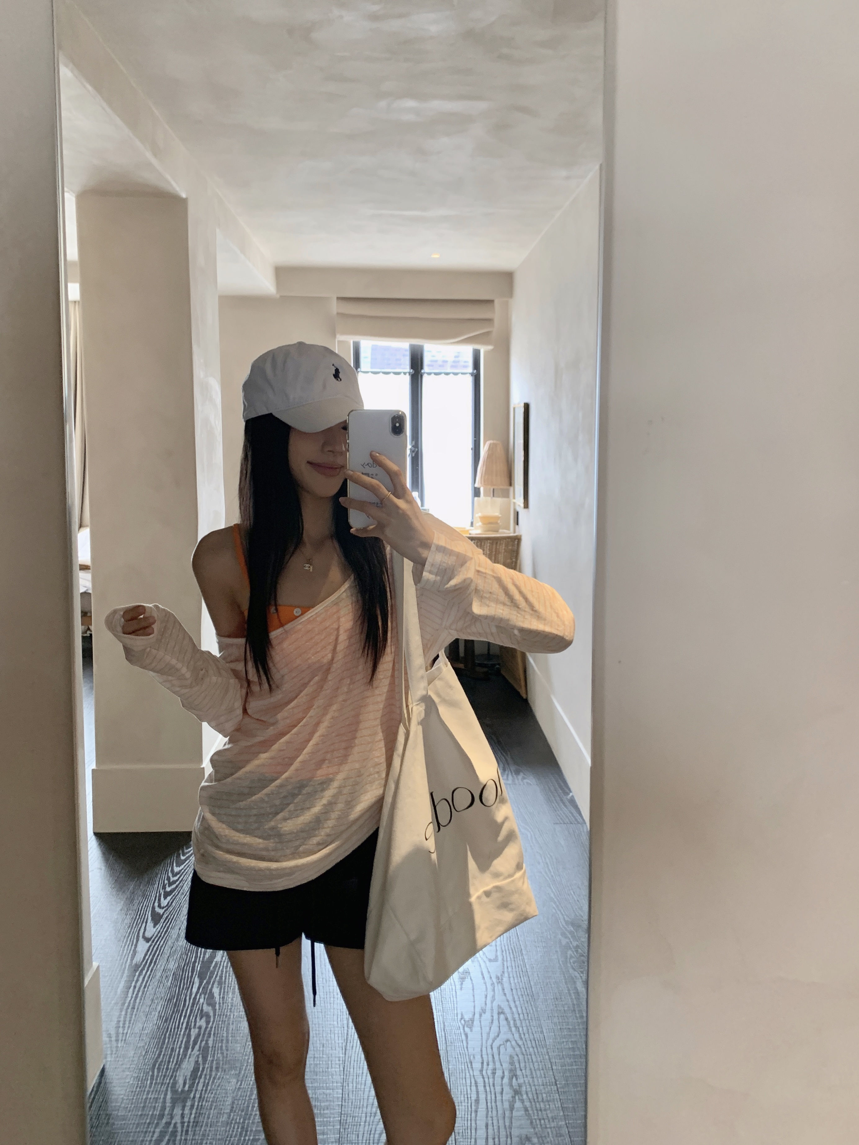 실사 조개 버클 슬립 u 칼라 주황색 스트라이프 티셔츠