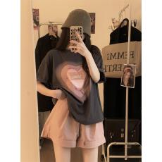 批发美式粉色爱心<b class='q'>T</b><b class='q'>恤</b><b class='q'>短袖</b>女夏季韩版2025新款闺蜜装宽松中长款百搭