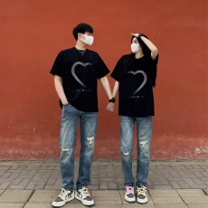 批发特别不一样的很仙情侣装夏装季高级短袖<b class='q'>T</b><b class='q'>恤</b>2025新款disoo法式套装