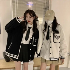 批发学院风闺蜜装棒球服外套女2026秋冬季新款V领刺绣长袖加绒上衣服