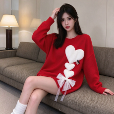 批发甜美立体白色爱心纱质蝴蝶结红色毛衣女秋冬宽松显瘦圆领套头上衣
