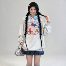 批发2026年早秋卡通印花连帽卫衣女宽松 oversize 长袖套头休闲上衣
