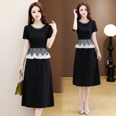 批发实拍有货 2026夏季新款大码重工短袖连衣裙收腰显瘦中长款小黑裙