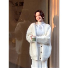 批发仿水貂绒毛衣外套女秋冬季外搭<b class='q'>白色</b>新款高级感慵懒风chic针织开衫
