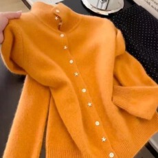 批发新款秋季大码橘色立领<b class='q'>针织</b><b class='q'>开衫</b>女长袖高级感软糯毛衣