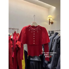 批发U.ME-冬上新重工<b class='q'>时尚</b>显瘦披风+套头百搭针织衫套装女毛衣