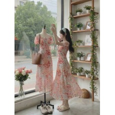 批发纯欲甜辣风方领印花短袖连衣裙女夏季新款修身显瘦设计感A字长裙