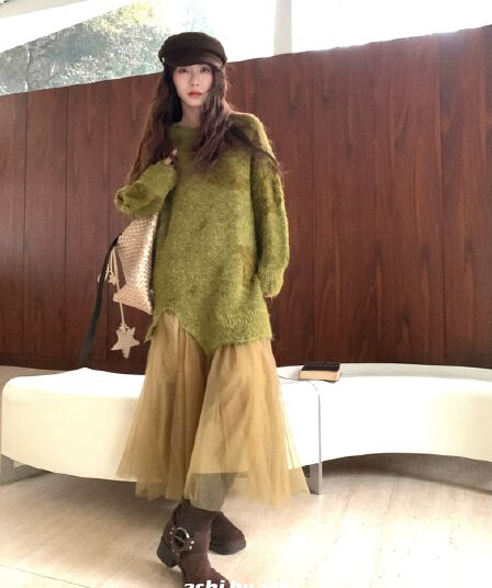 보다 큼 시 예기치 않게 만나다. 느긋한 바람 작은 대중 질감 센스 니트 패치워크 망사 드레스 루즈핏 롱 스커트