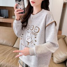 批发实拍2026新款曼巴棉290克<b class='q'>宽松</b>贴布刺绣圆领长袖<b class='q'>卫衣</b>女