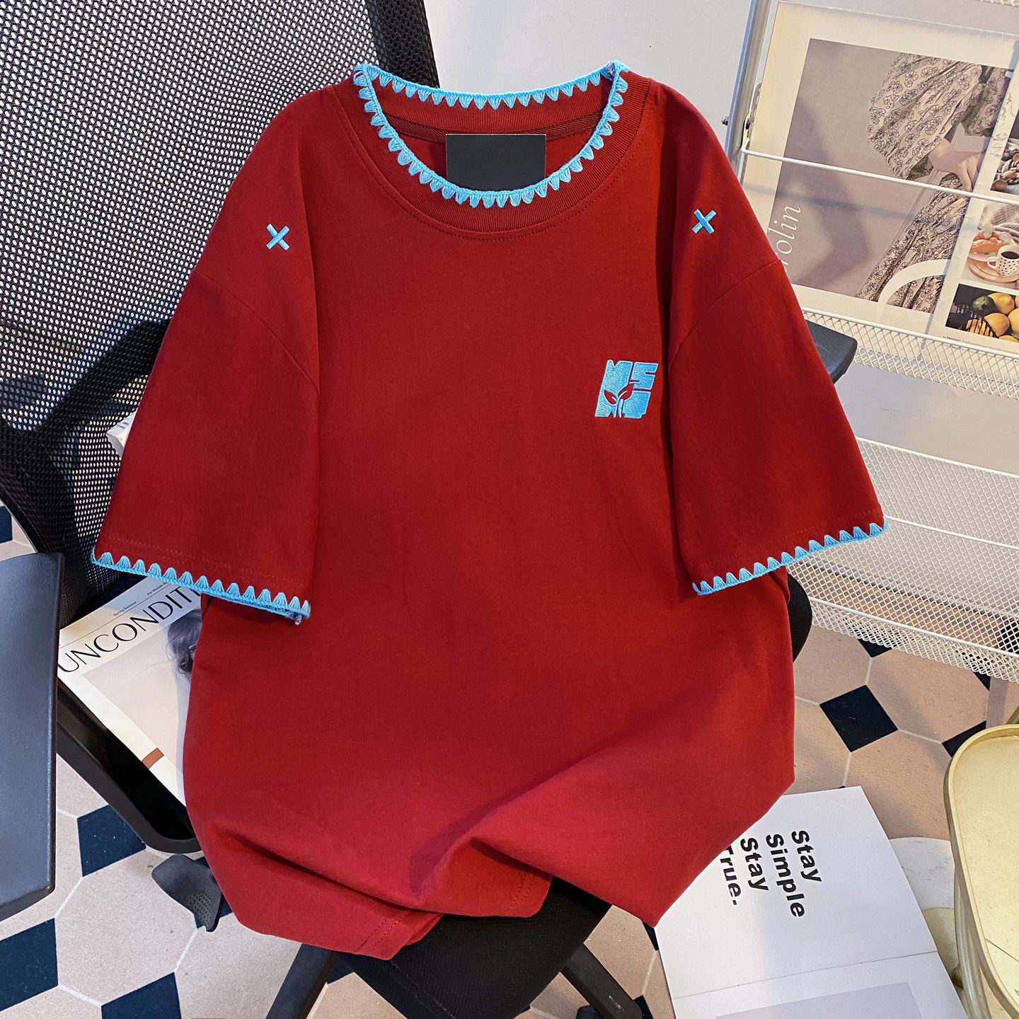 실사 더블 실 240 그램 순면 반팔 티셔츠 여성 여름 새로운 루즈핏 긍정적 인 어깨 알파벳 프린트 라운드 넥 맨위