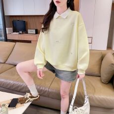 批发实拍韩版宽松春秋款绣花拼接插色钉珠装饰华棉上衣<b class='q'>卫衣</b>女