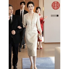 批发《泽云》2025喜婆婆婚宴礼服高贵婚礼<b class='q'>妈妈</b><b class='q'>装</b>两<b class='q'>件套</b>秋冬新款