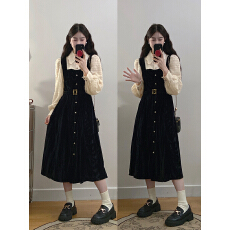 批发实拍~大码女装2026春季<b class='q'>新款</b>黑色赫本风丝绒假两件连衣裙