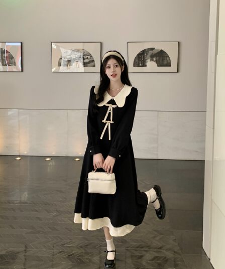 실사 빅 사이즈 여성 의류 2026 가을 새로운 슬림해 보이는 부드러운 바람 검정색 베이비 칼라 긴팔 드레스