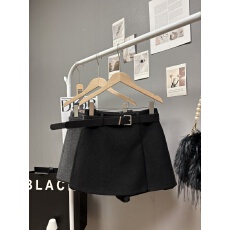 批发实拍 秋冬新款2025秋冬设计感侧开叉<b class='q'>半身裙</b>百搭显瘦呢料<b class='q'>短裙</b>裤裙