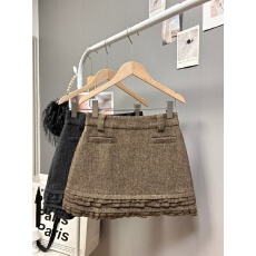 批发实拍 秋冬新款2025重工木耳边<b class='q'>半身裙</b>毛呢加厚优质版a字减龄短裙