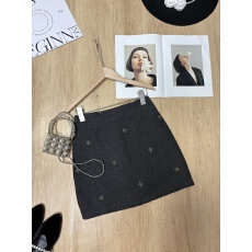 批发实拍 秋冬新款2025韩系复古金线刺绣半身裙显瘦高级感呢子a字短裙