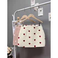 批发实拍 秋冬新款2025爱心圈圈毛呢半身裙甜美减龄小个子a字包臀短裙