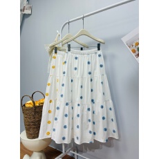 批发实拍 春夏新款韩系chic花朵刺绣中长款白色<b class='q'>半身</b>裙甜美百搭A字伞裙