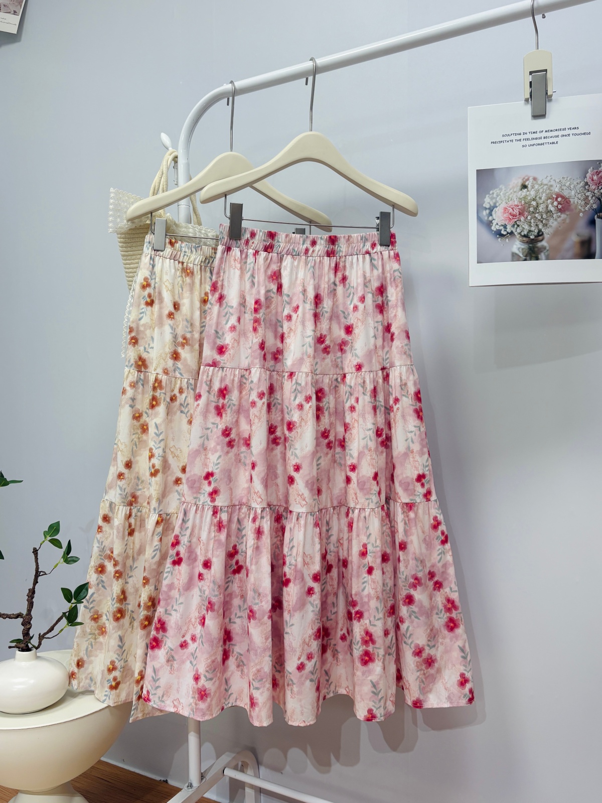 실사 봄 여름 새로운 2026 꽃무늬 면 소재 반신 스커트 여성 한 부서 부드러운 바람 작은 청신 중간 길이 A라인 스커트