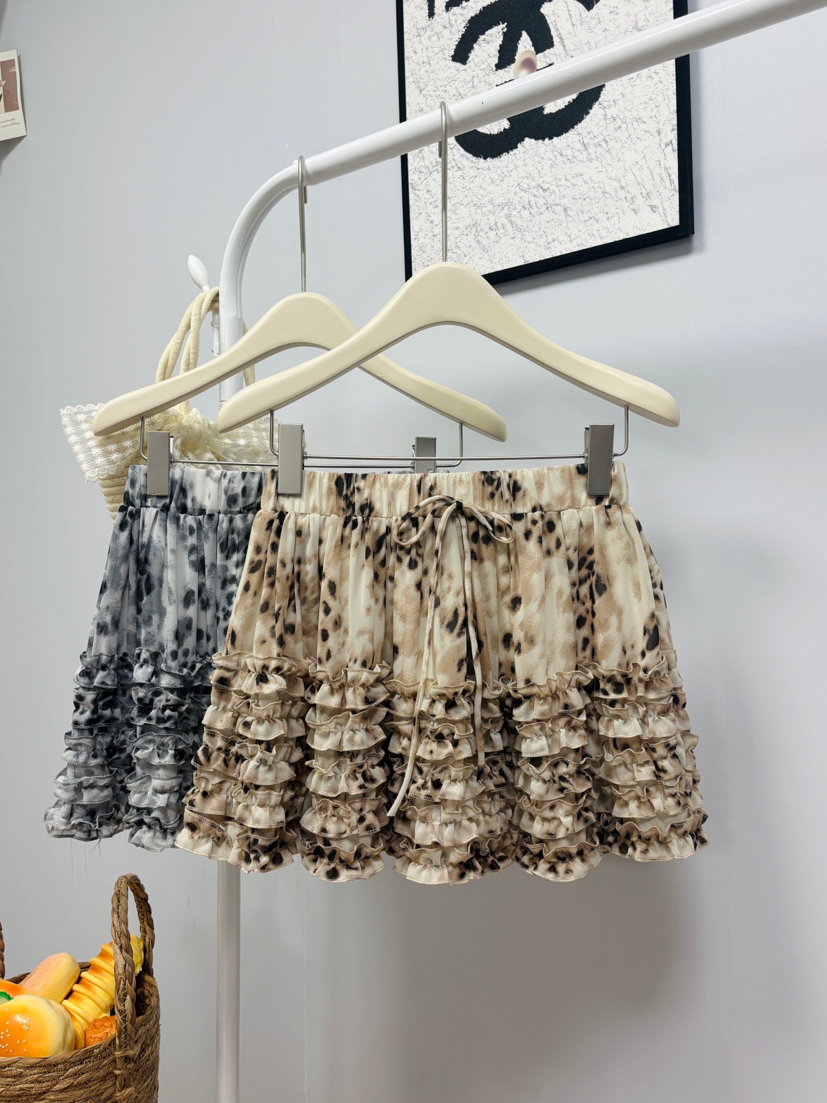 실사 봄 여름 새로운 2026 한 부서 무거운 작업 다중 레이어 프릴 레오파드 무늬 반신 케이크 드레스 작은 키 미니 스커트